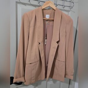 LC Lauren Conrad Crepe Boyfriend Blazer in Taupe